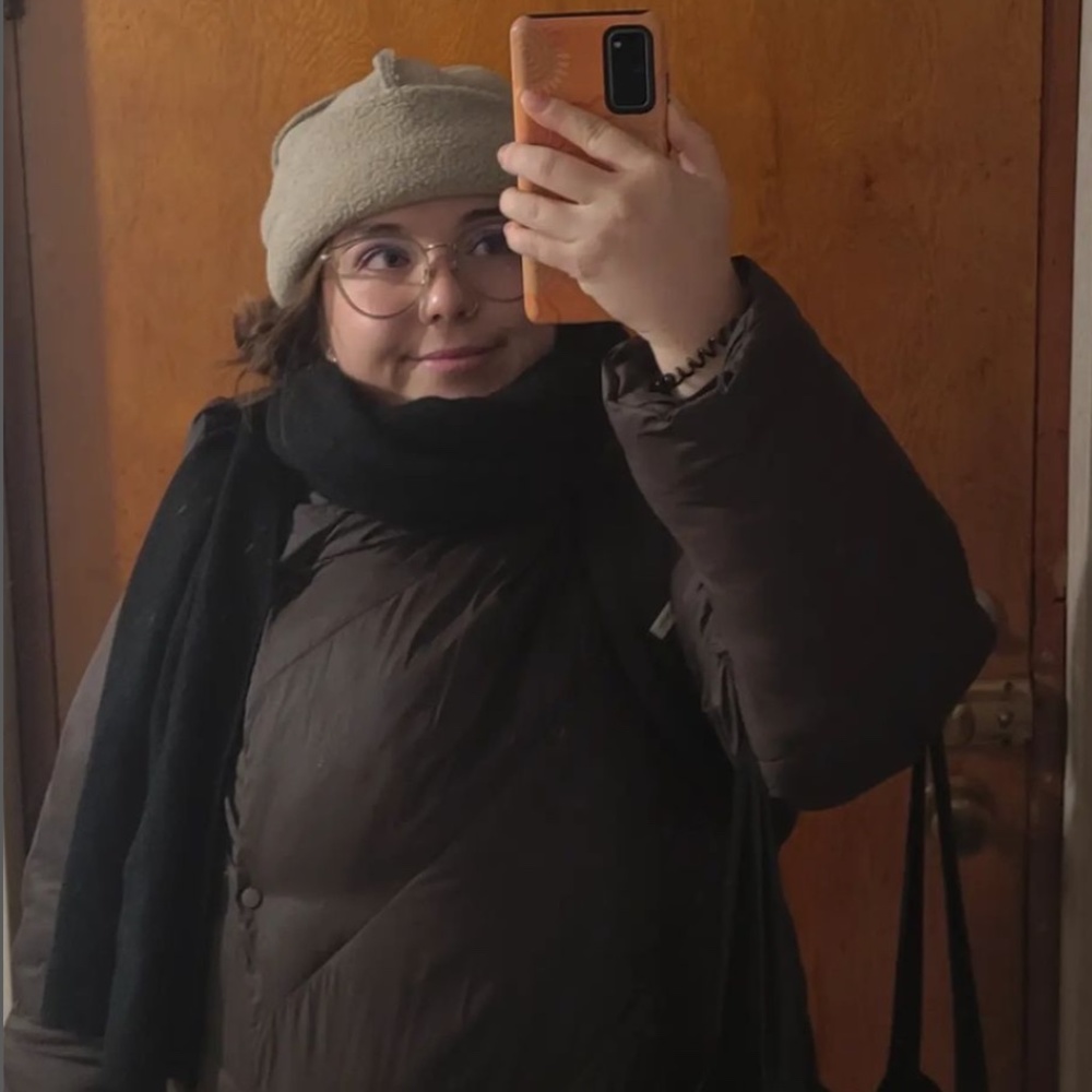 Meet your Posher, Emily